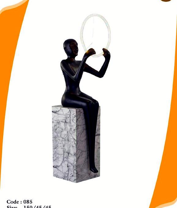 Figure with LED ring